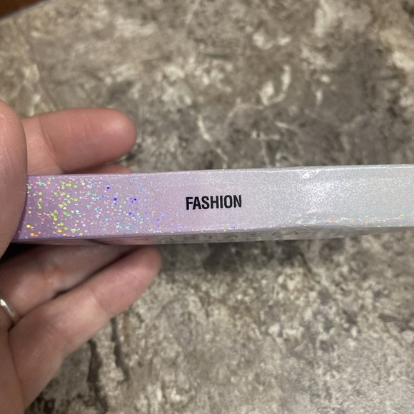 New Anastasia Beverly Hills Fake False Fashion Black Extra Long Adhesive Lashes - Picture 3 of 3